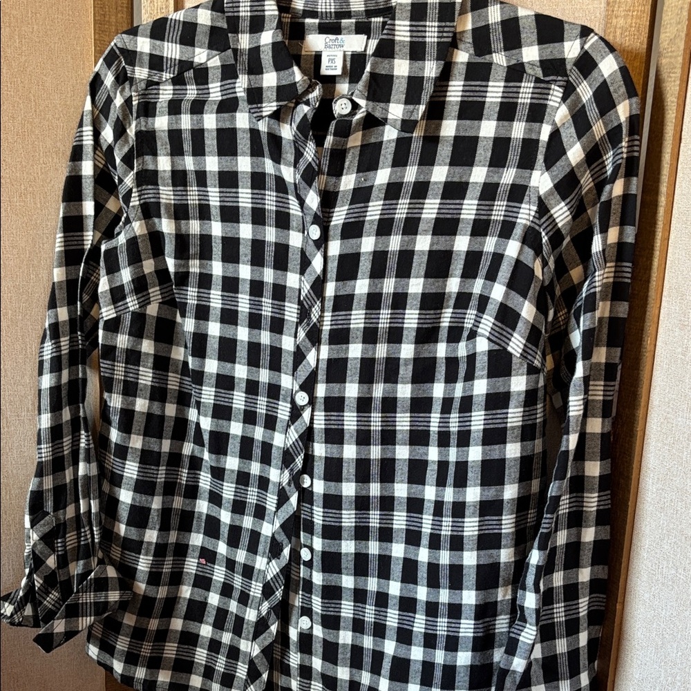 Croft & Barrow Black and White Lightweight flannel Checkered Shirt PXS